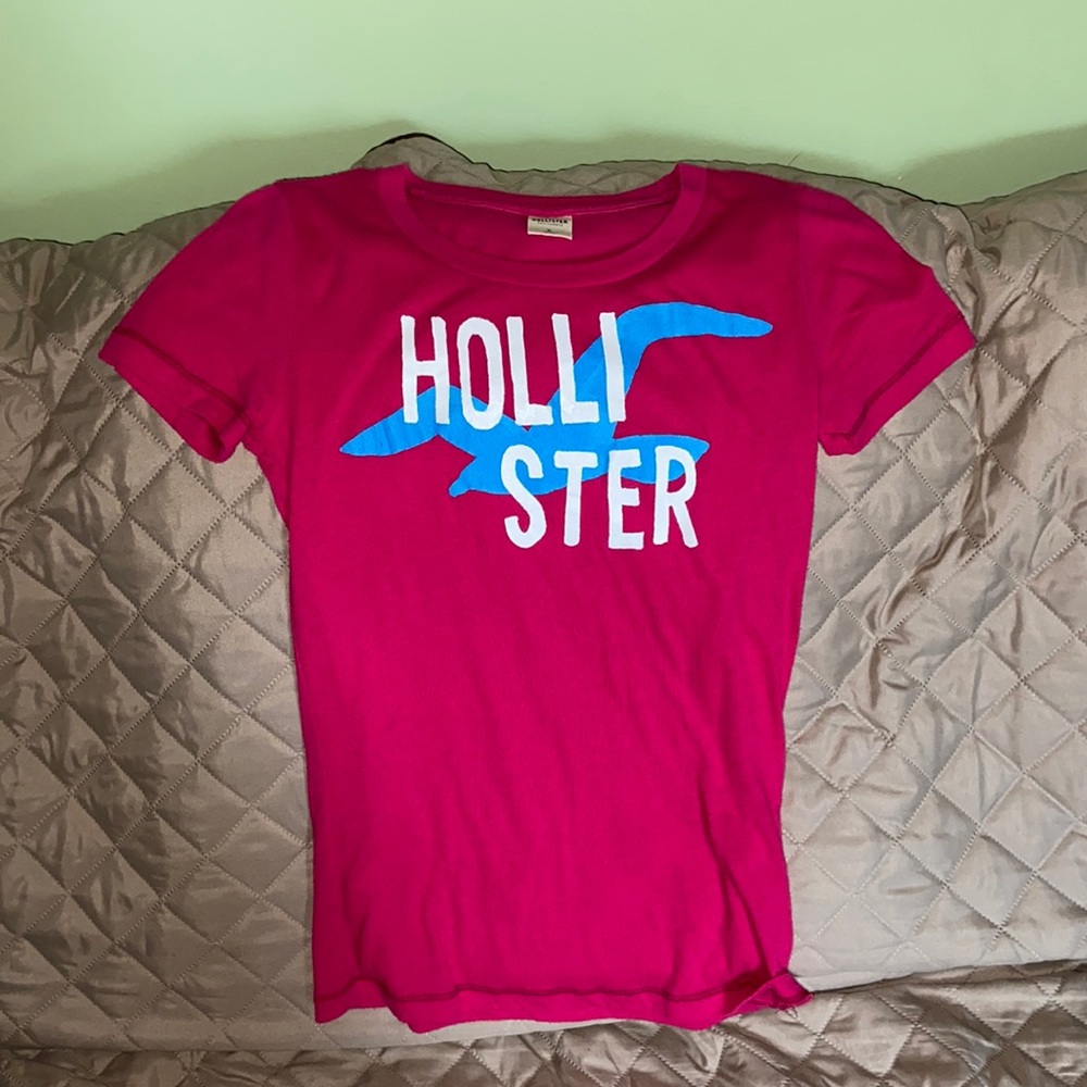 Hollister tshirt